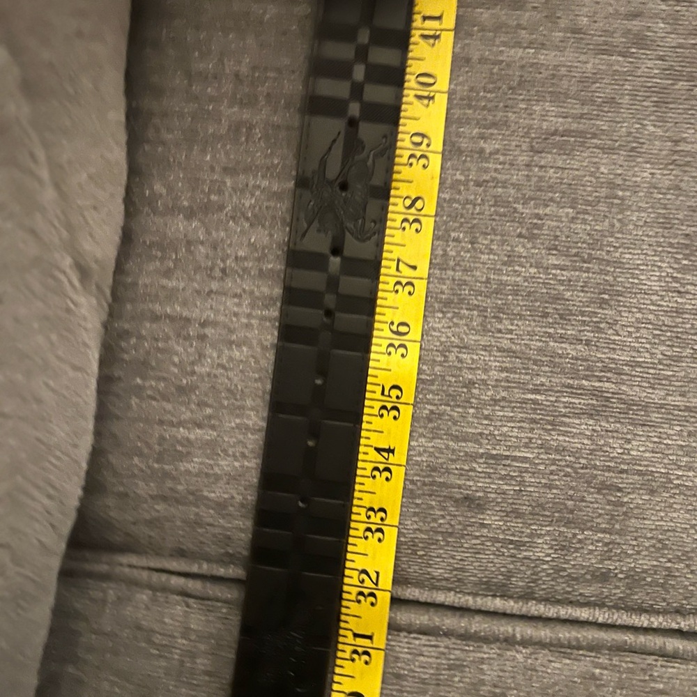 XL Men or women’s reversible belt black/multi with gold buckle.  New with box - Picture 4 of 4